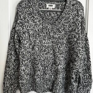 PINK Victoria's Secret Black and White V-Neck Sweater
